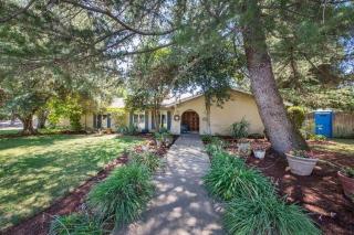 2021 San Ramon Ave, Fresno, CA 93711-2840
