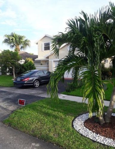 10000 12th St, Hollywood, FL 33025-3614