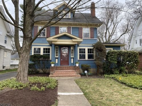 60 Fielding Ct, South Orange, NJ 07079-2321