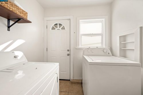 7426 Holly St, Oakland CA  94621-2834 exterior