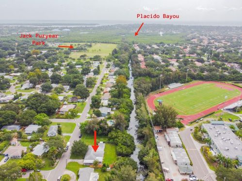 472 55th Ave, Saint Petersburg, FL 33703-3018