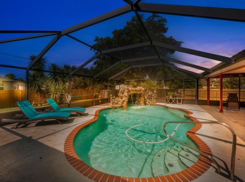 1086 Goodman Ave, Fort Pierce, FL 34953-1536