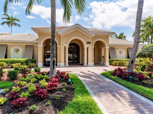 15081 Cortona Way, Naples FL  34120-0669 exterior