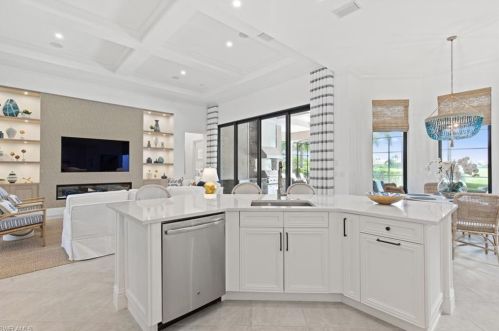 28858 Blaisdell Dr, Naples FL  34119-0906 exterior
