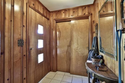 242 Highland Ave, Blanchester, OH 45107-1049