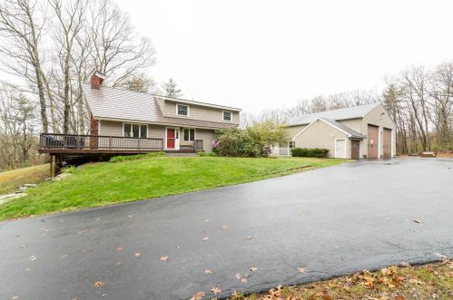 351 Chester Rd, Auburn, NH 03032-3504