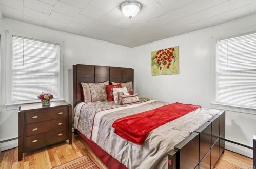 4 Vin Rose Ln, Marlborough NY  12542-5627 exterior