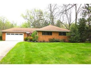 9403 Highland Dr, Cleveland, OH 44141-2727