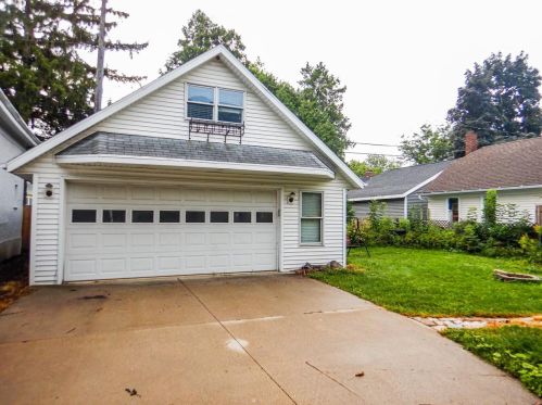 715 Monroe Ave, Green Bay, WI 54301-3616