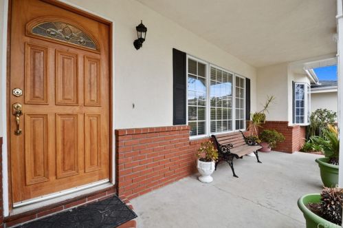 9273 Lubec St, Downey, CA 90240-3052