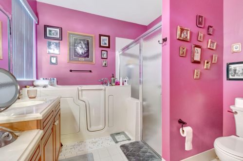 10549 Royal Caribbean Cir, Boynton Beach FL  33437-4285 exterior