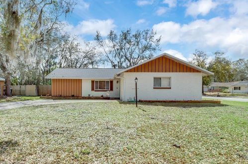 4882 North Ln, Orlando, FL 32808-2003