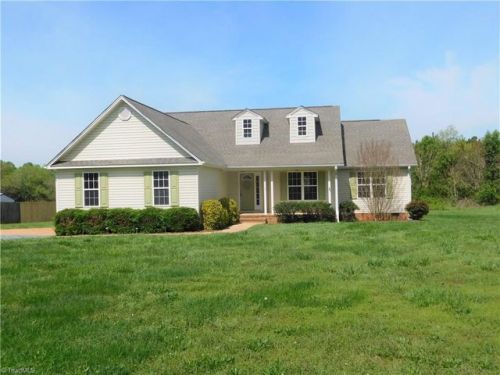 3518 Burch Bridge Rd, Burlington, NC 27217-8016