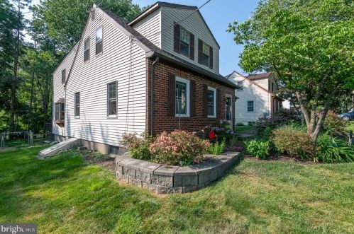 6 Ellis Rd, Willow Grove, PA 19090-3006