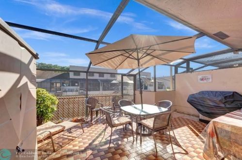 1275 123rd Ter, Hollywood FL  33026-3812 exterior