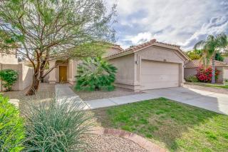 1955 Raven Dr, Chandler, AZ 85286-7944