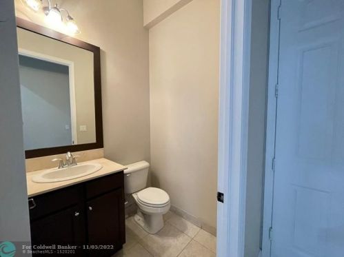 8359 38th St, Hollywood FL  33024-3130 exterior