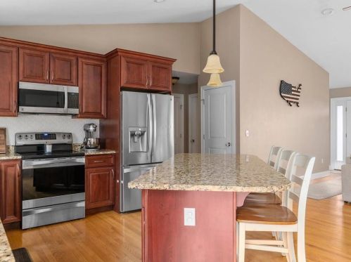 30 Excalibur Dr, Richmond RI  02892-1187 exterior