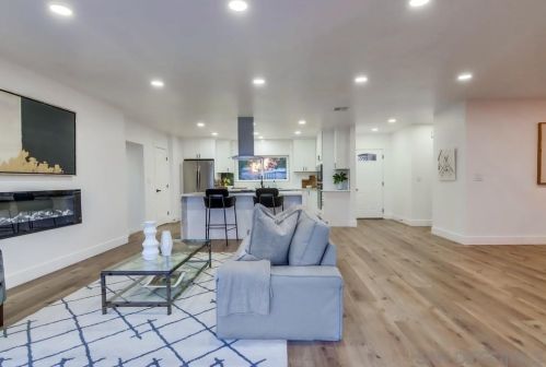 5057 September St, San Diego CA  92110-1222 exterior