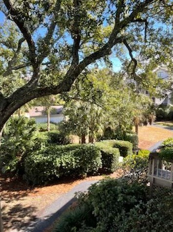 304 Yacht Harbor Ct, Isle Of Palms SC  exterior