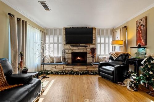 3160 Sierra Way, San Bernardino CA  92405-2543 exterior