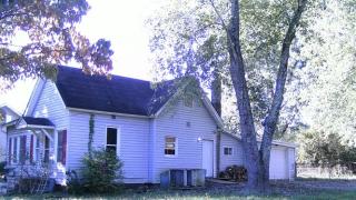 3135 Maxwell St, Knoxville, TN 37917-2476