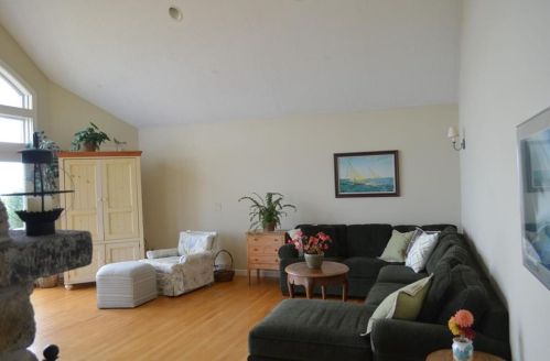 250 Ocean Rd, South Kingstown RI  02882-1346 exterior