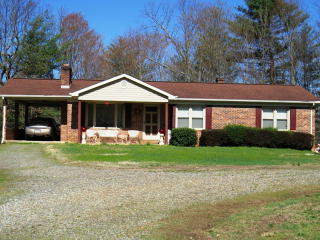 261 Corn Tassell Dr, Oaklevel, VA 24055-3005