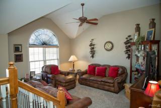 654 Holiday Ln, Leavenworth KS  66043-1280 exterior