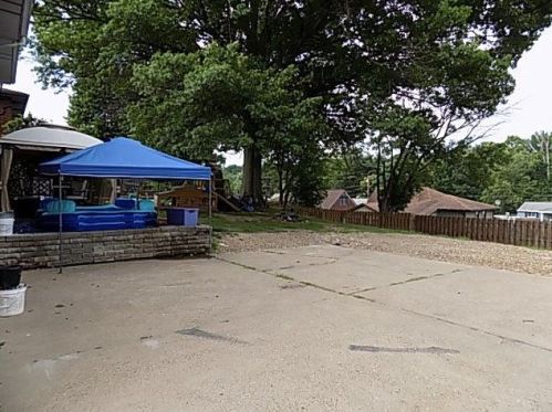 493 Toledo Dr, New Kensington PA  15068-3358 exterior