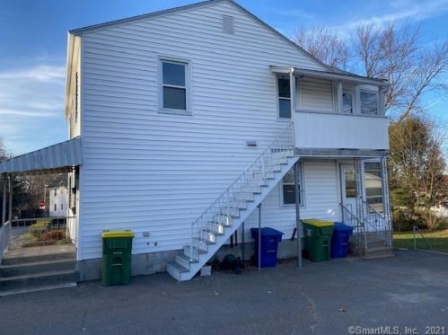 11 Houghton St, Waterbury, CT 06704-2214