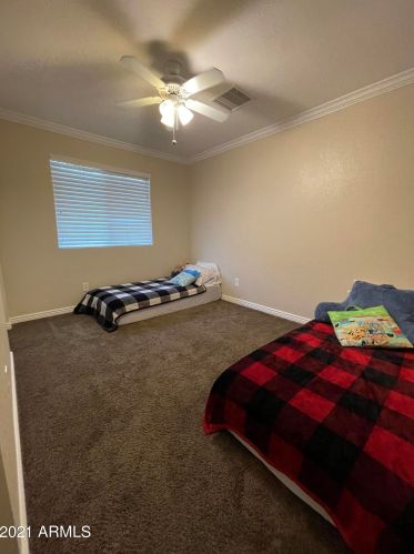 760 Meadows Dr, Chandler AZ 85224-8662 exterior