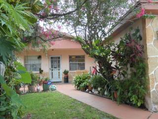 3104 Bahia Ave, Tarpon Springs, FL 34690-2503