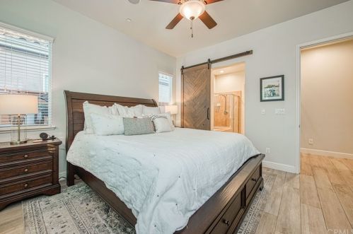 2574 Utah Ave, Fresno CA  93720-3977 exterior