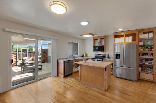 344 Via Loma, Morgan Hill CA  95037-3024 exterior