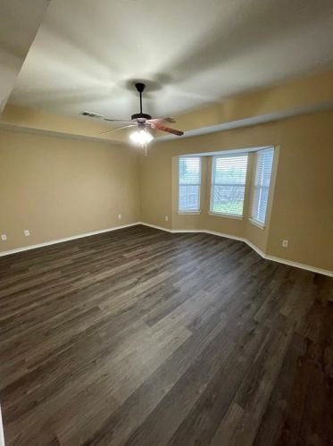 1105 Essex Dr, Cedar Hill TX  75104-4107 exterior