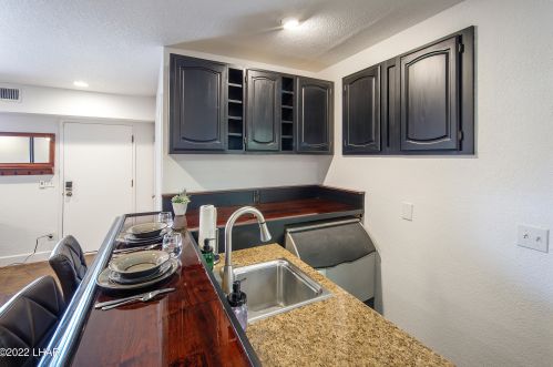 3055 Mcculloch Blvd, Lake Havasu City AZ  86403-5429 exterior