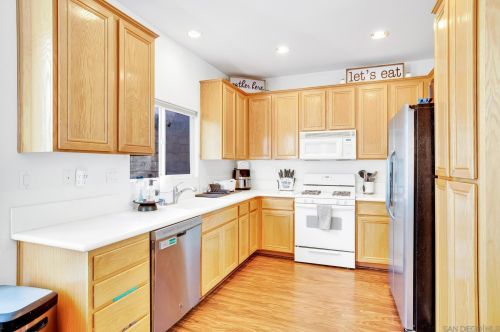 2951 River Shadow Ct, Alpine CA  91901-2379 exterior