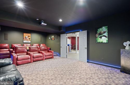 15840 Parnell Ct, Haymarket VA  20169-1667 exterior