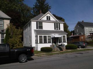2 Elmwood Ave, Northbush, NY 12095-1124