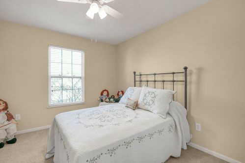 3175 Belstead Dr, Darbydale OH  43123-8224 exterior