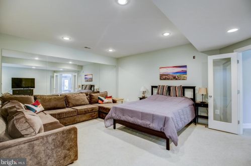 20405 Crimson Pl, Leesburg VA 20175-6362 exterior