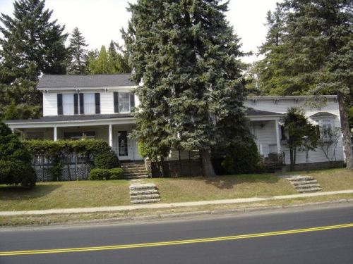 72 Pleasant St, Keeseville NY  12944-1114 exterior