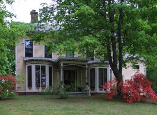 46 Sands Ave, Milton, NY 12547-5136