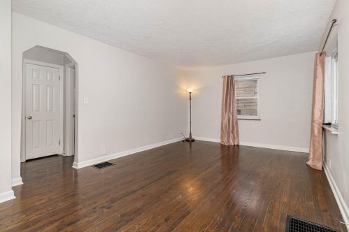 343 Riddle Pl, Newport, KY 41071-2622