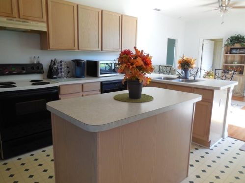 1028 Derbyshire Dr, Kissimmee FL 34758-3120 exterior