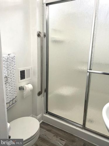 3073 Aramingo Ave, Philadelphia PA 19134-4315 exterior