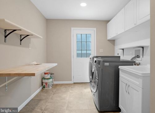 1 Madison Ct, Southampton NJ  08088-9046 exterior