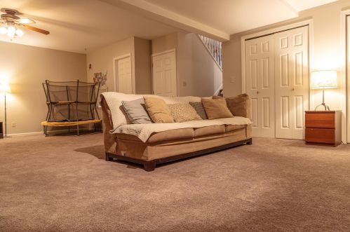 10641 Manor Dr, Dyer IN  46373-9119 exterior