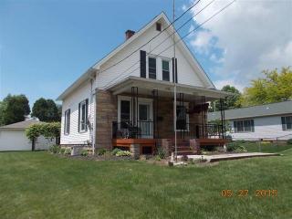 131 Saratoga Ave, Canton, OH 44708-5139